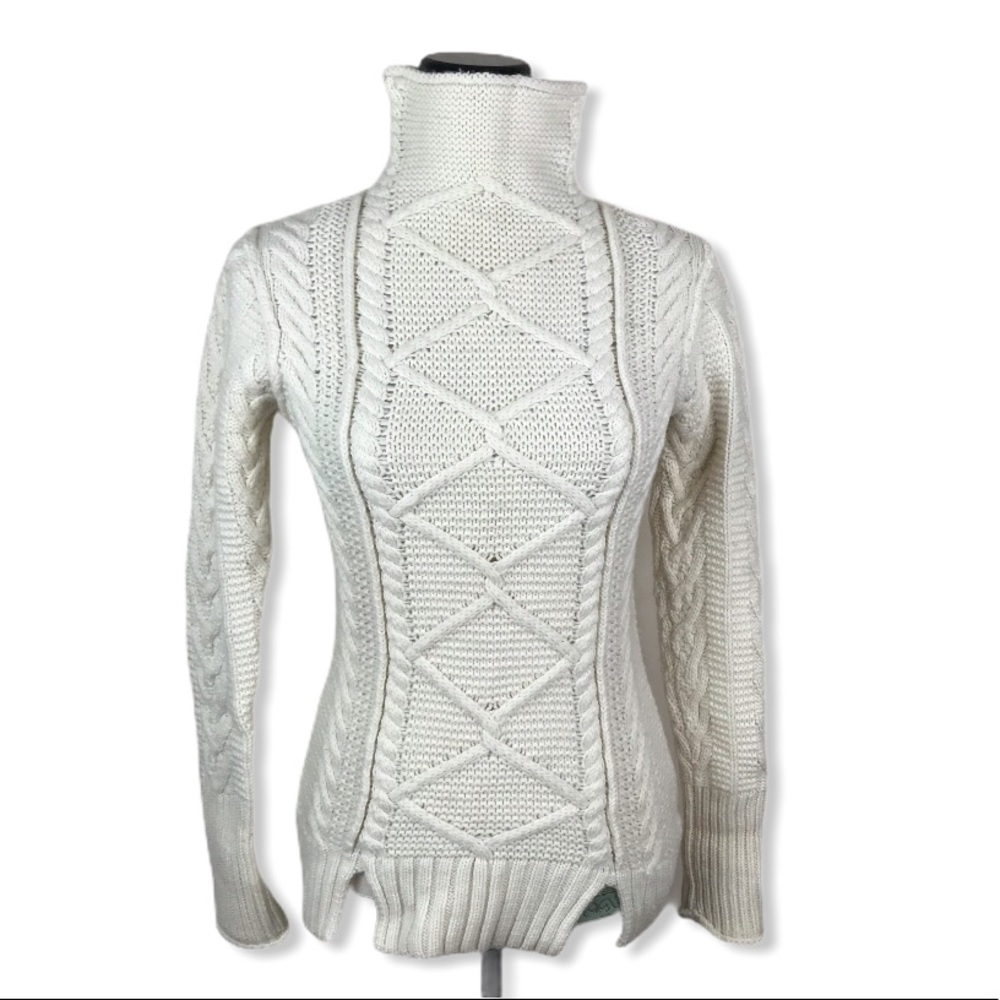 Tahari pure luxe wool cashmere chunky knit sweater